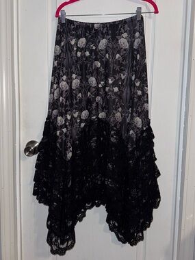 Widow sheer floral skirt
